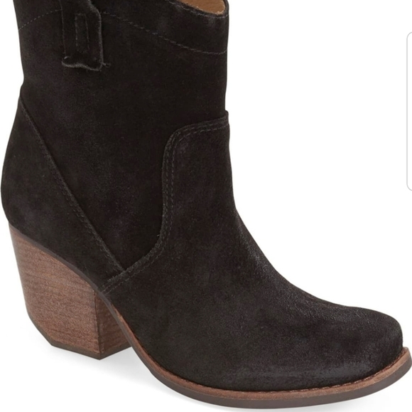 Matisse Shoes - Matisse - Black Suede Galveston Bootie Size 9